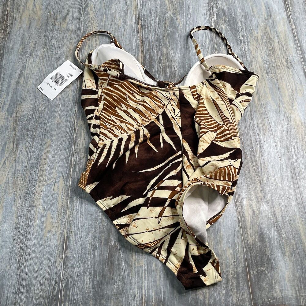 Speedo One Piece Swimsuit - Picture 5 of 5